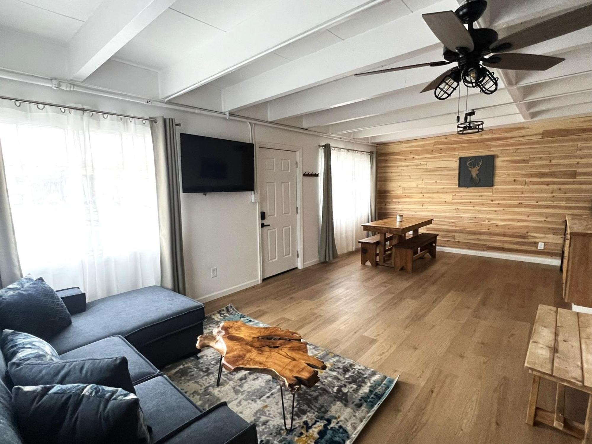 Wofford Village Hotel 3*